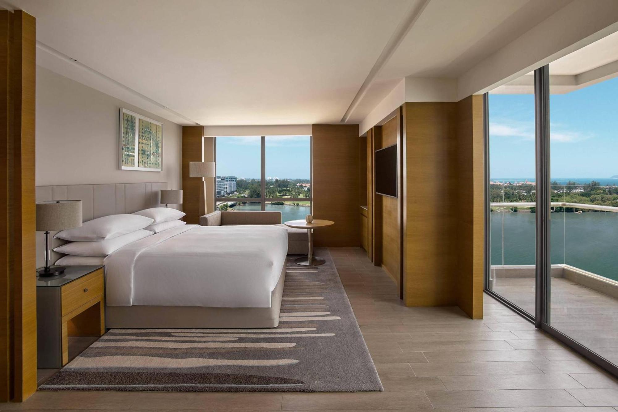 Hotel Marriott 5*